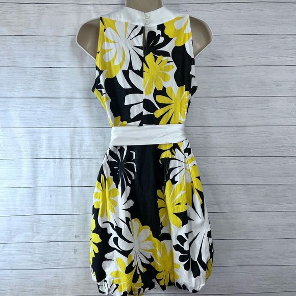 Grifflin Paris Keyhole Front & Back Unique Bubble Hemline Floral Satin Sash 💗 - Picture 8 of 8